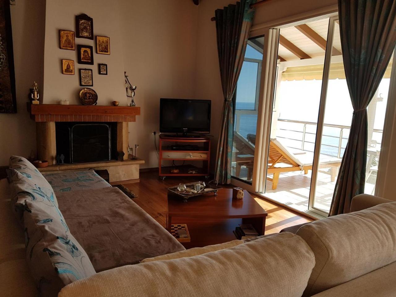 Apartmán ★ Meniko'S House ★ Amazing Sea View Himarë Exteriér fotografie
